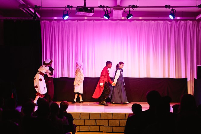 Cathedral School Play July 2017-174