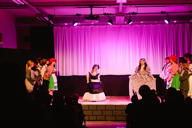 Cathedral School Play July 2017-185