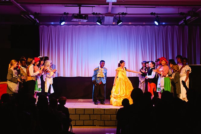 Cathedral School Play July 2017-192