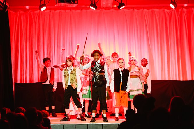 Cathedral School Play July 2017-164